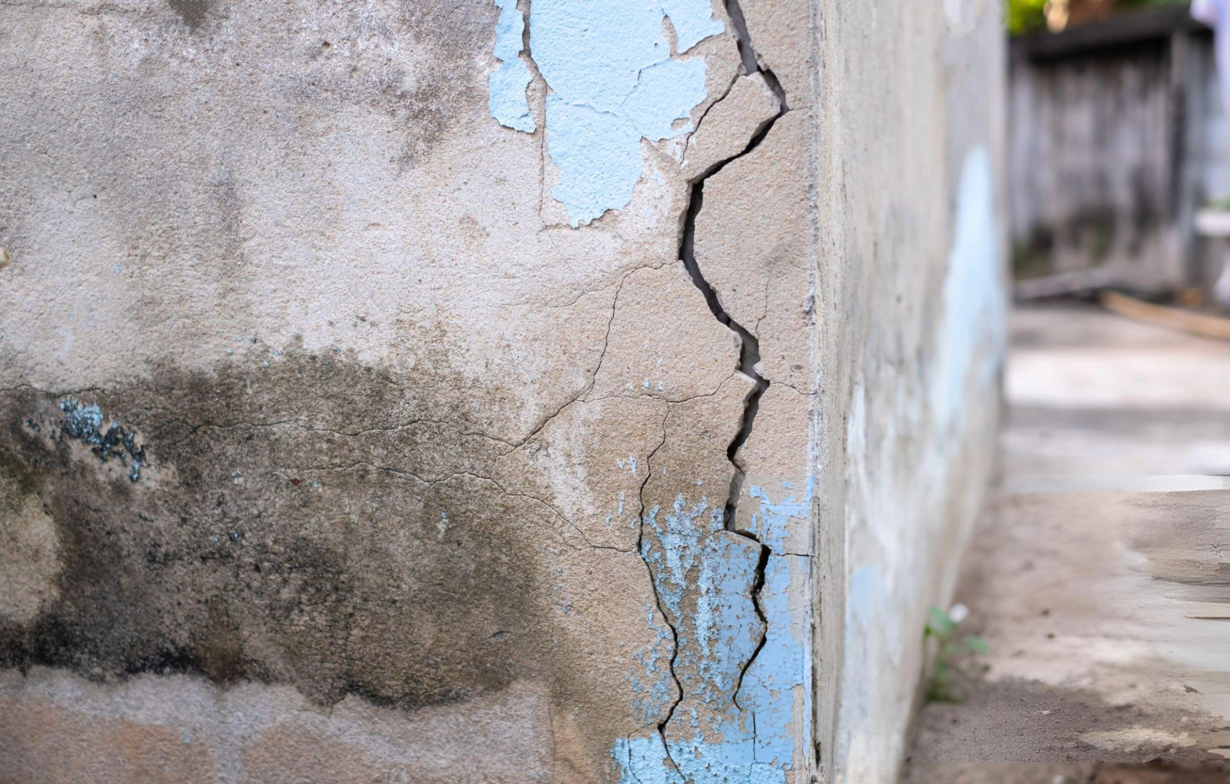 Cracked Wall & Structural Repair in The Villages, FL (1)